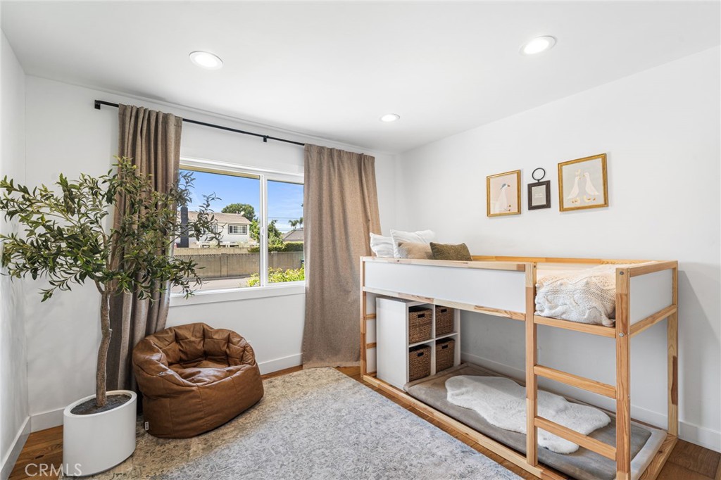 13712 Sanderstead Road