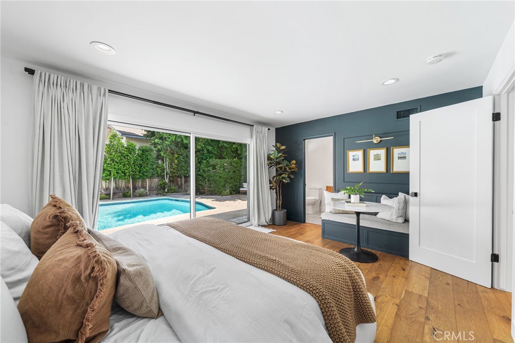 13712 Sanderstead Road