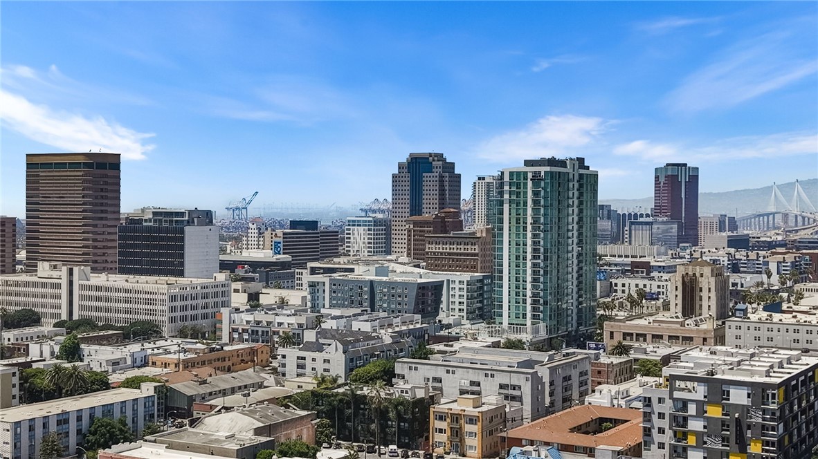637 E 4th B