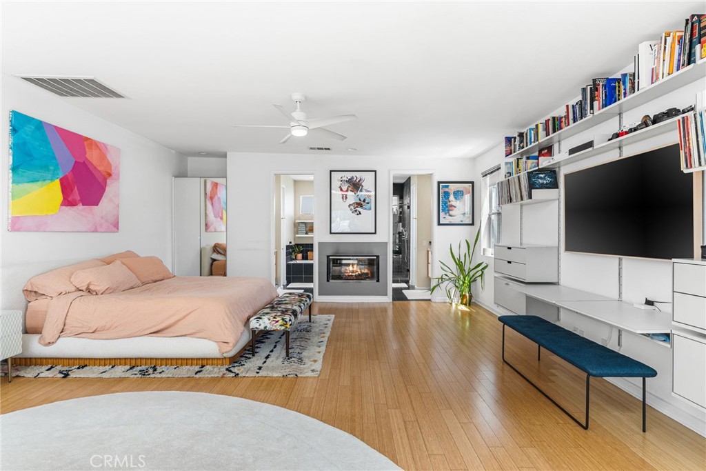 637 E 4th B