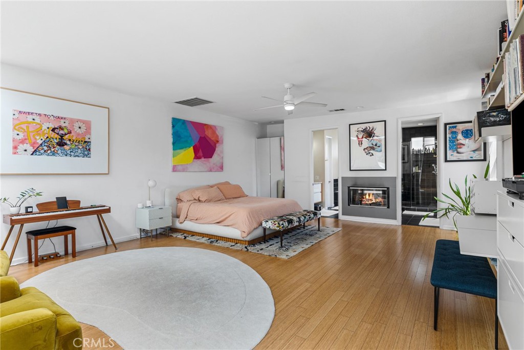 637 E 4th B