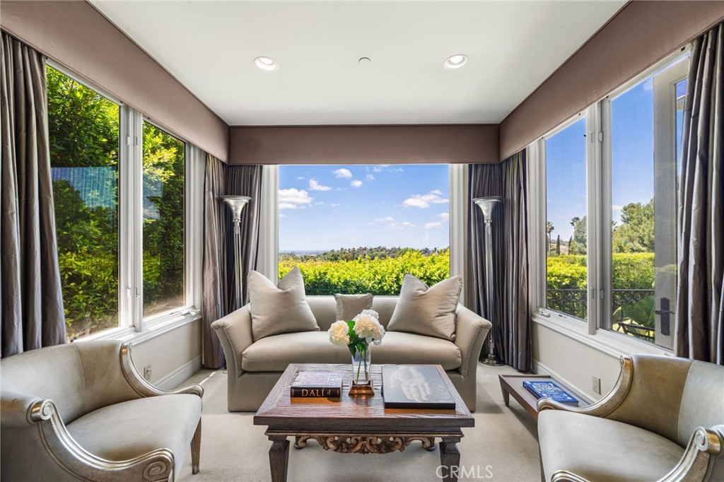 10511 Easter Hill Drive