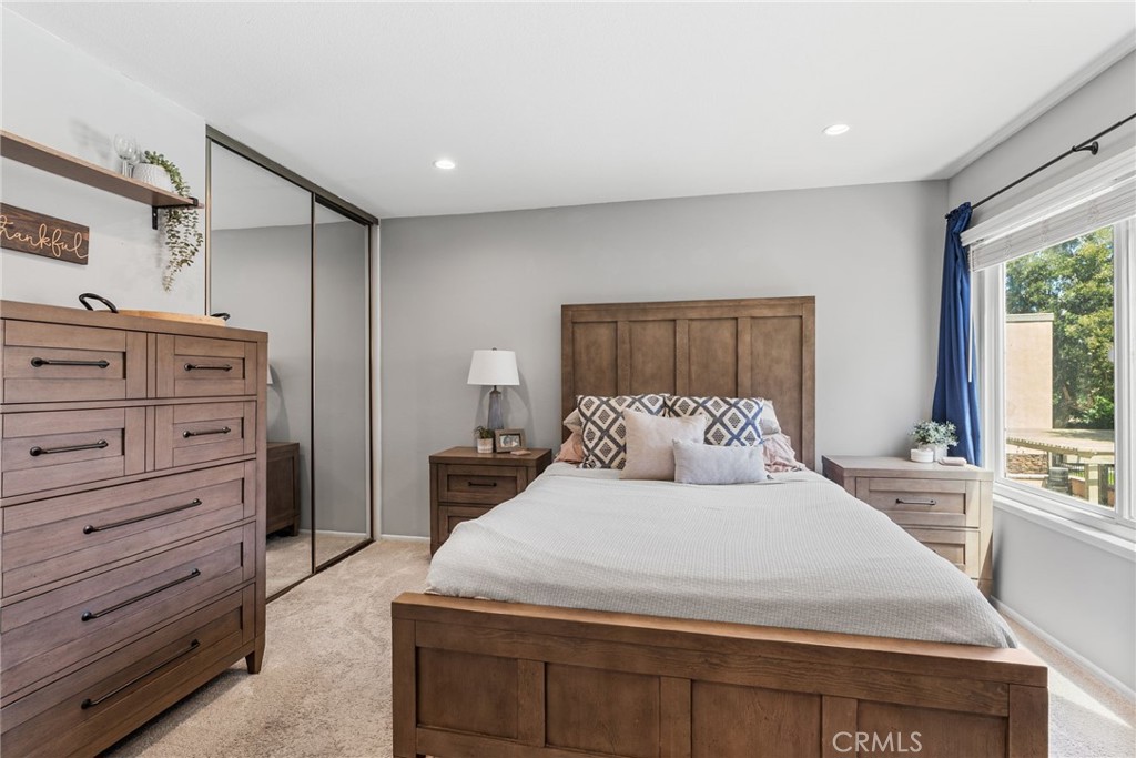 101 W Riverdale Avenue 60
