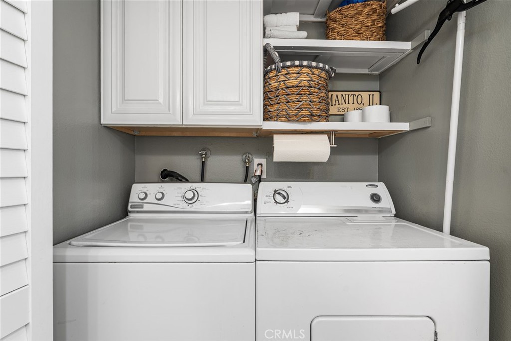 101 W Riverdale Avenue 60