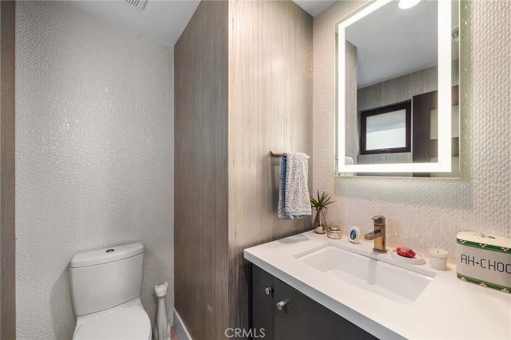 404 10th Street