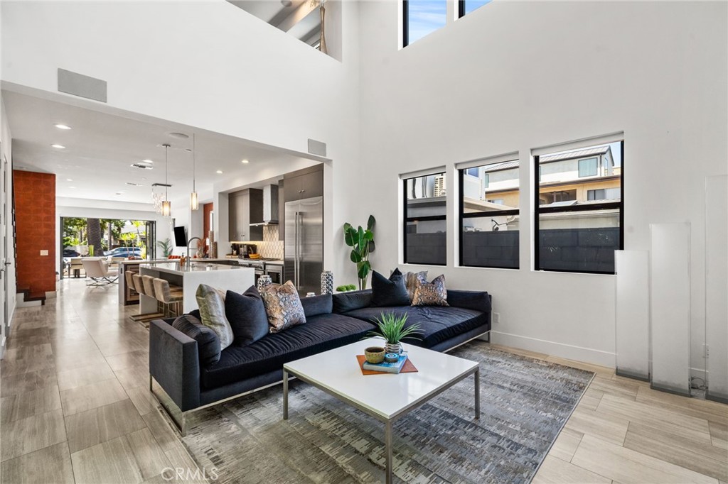 404 10th Street