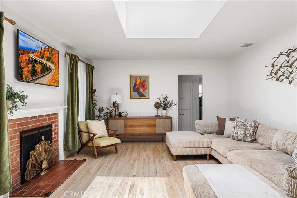 2410 W Broadway