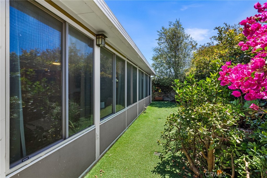 2118 Peachwood Lane
