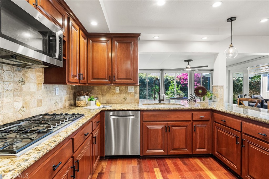 2118 Peachwood Lane
