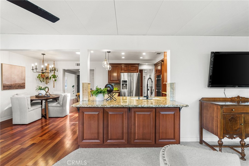 2118 Peachwood Lane