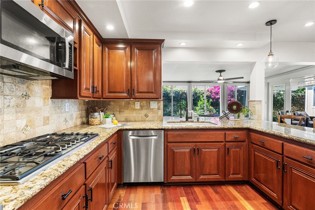 2118 Peachwood Lane
