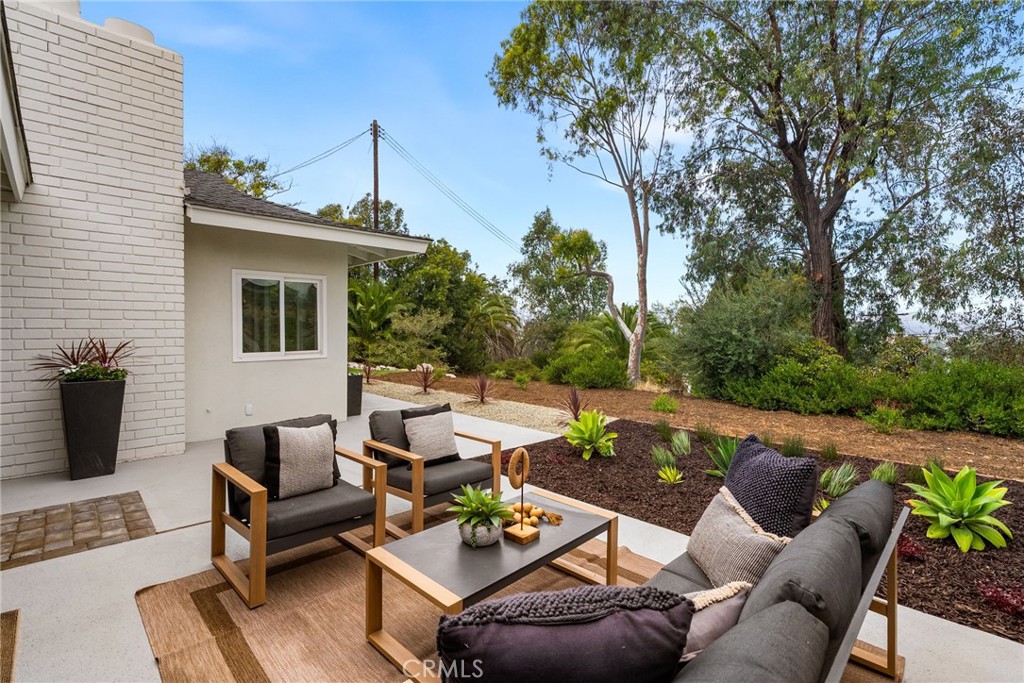 1903 E Bolingridge