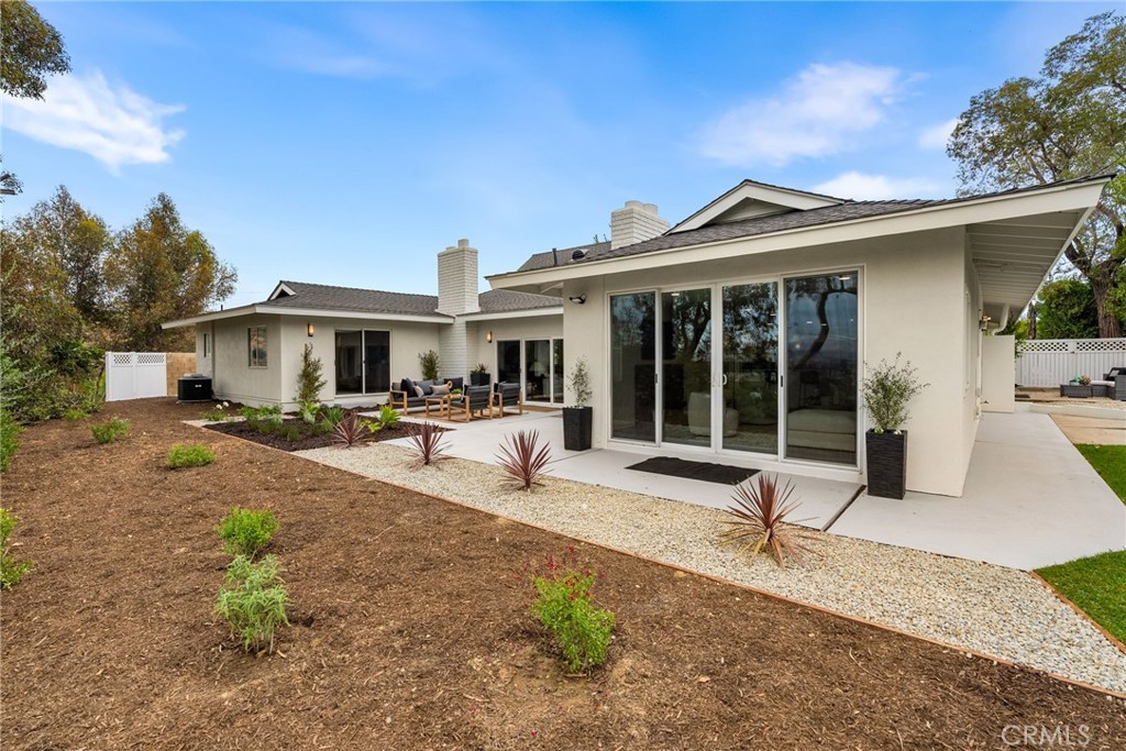 1903 E Bolingridge