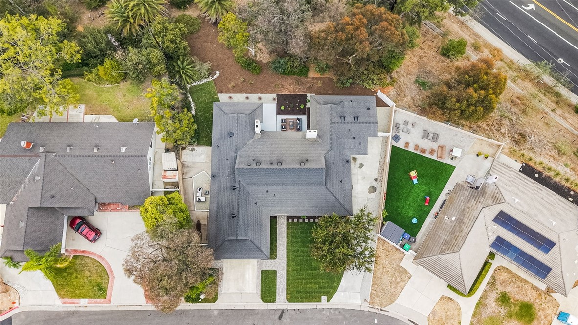 1903 E Bolingridge