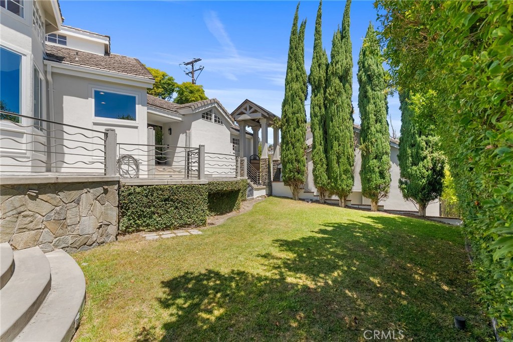1881 Lemon Heights Drive