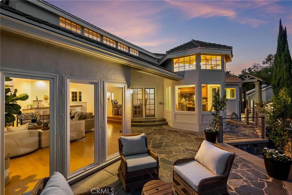 1881 Lemon Heights Drive