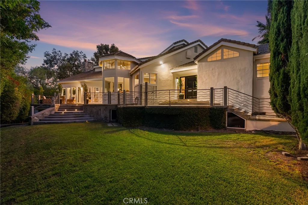 1881 Lemon Heights Drive
