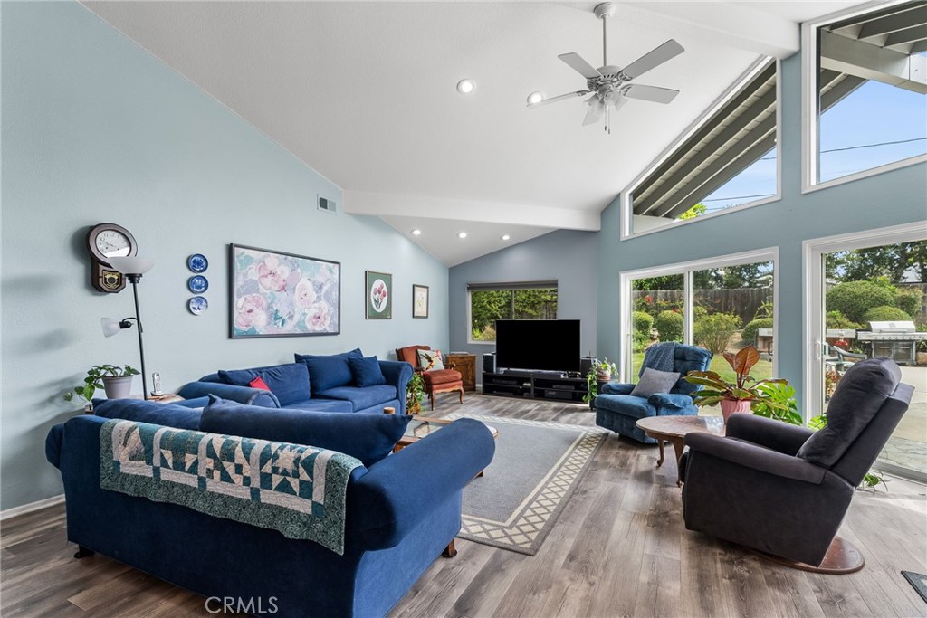 1321 El Finito Way