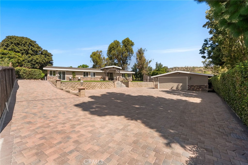12756 Barrett Lane