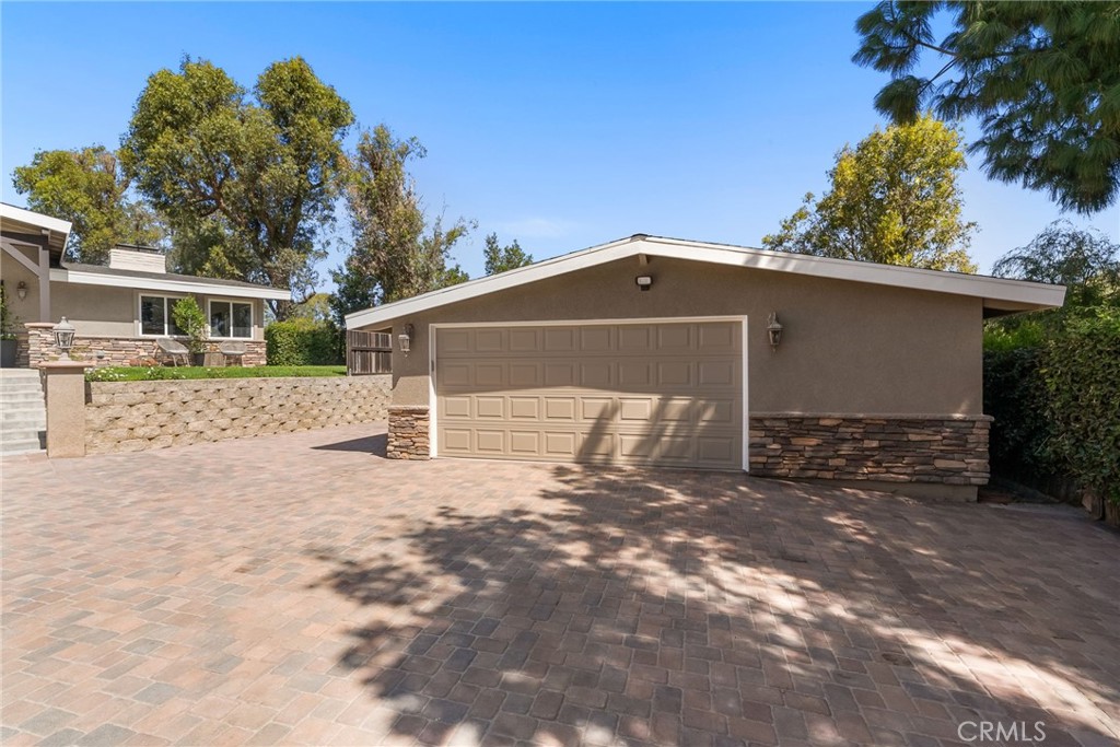 12756 Barrett Lane