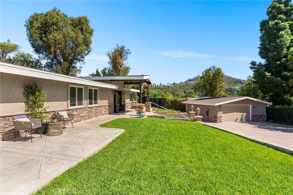 12756 Barrett Lane