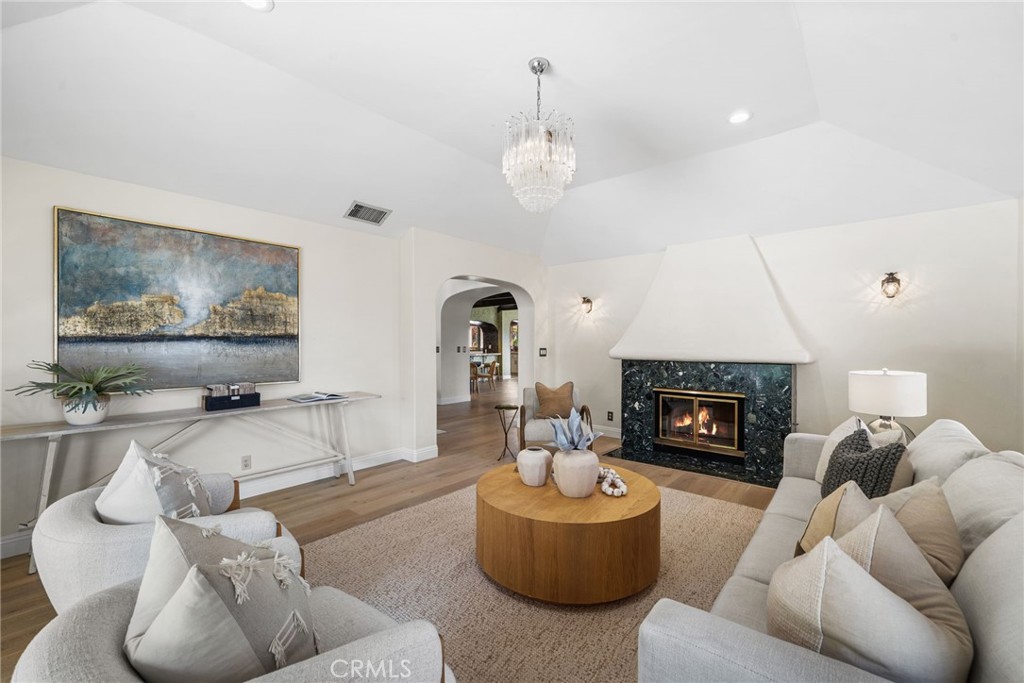 1291 Kings Crown Road