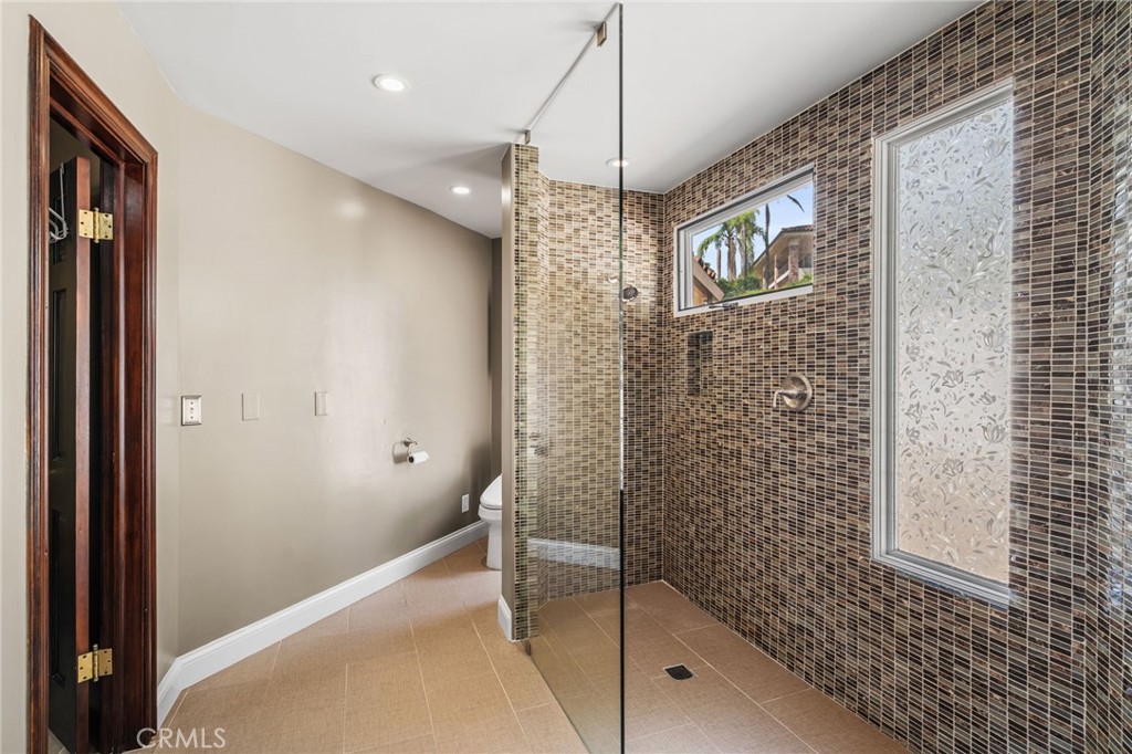 1291 Kings Crown Road