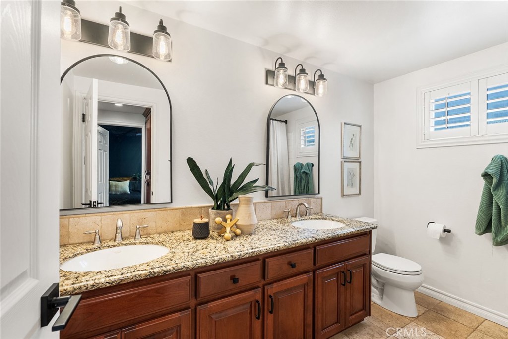 2118 Peachwood Lane