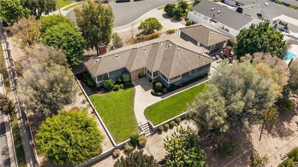 14021 Livingston Street