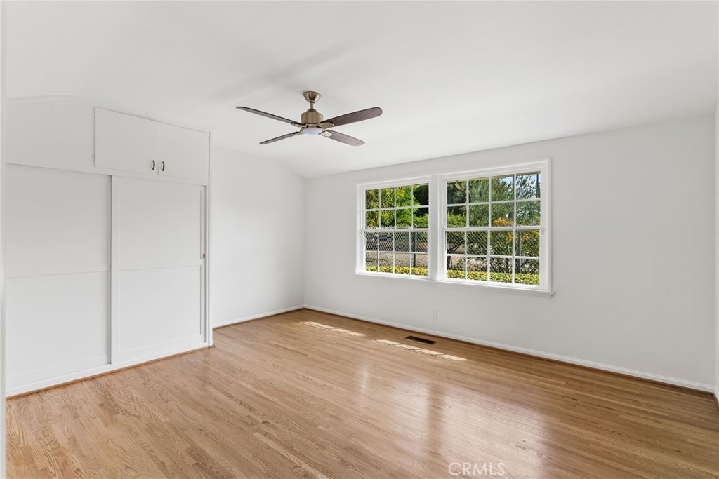 14021 Livingston Street