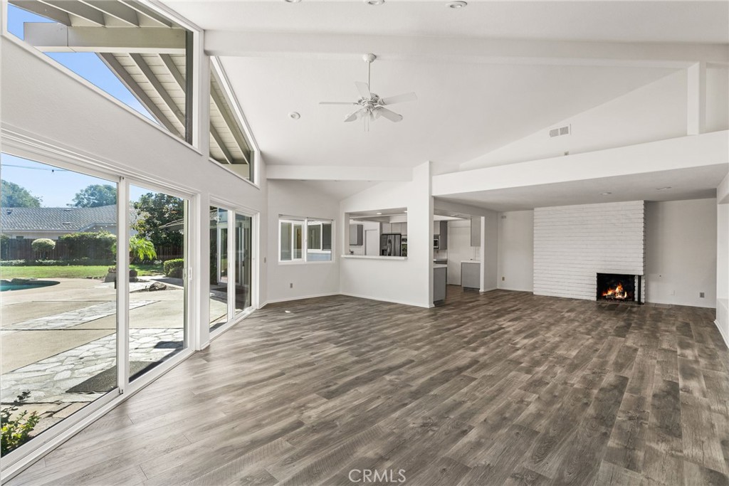 1321 El Finito Way
