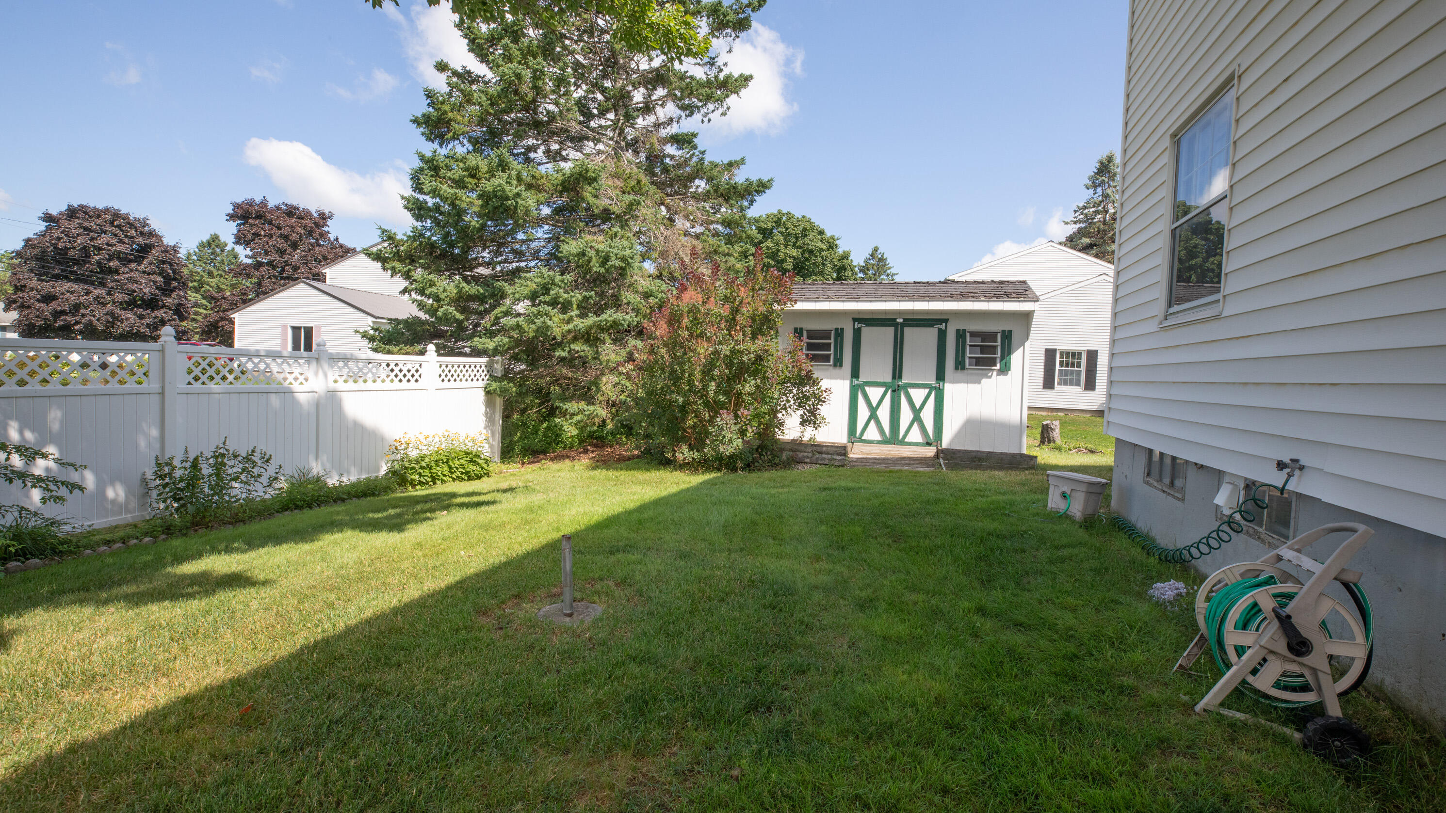 83 Hillcrest Drive