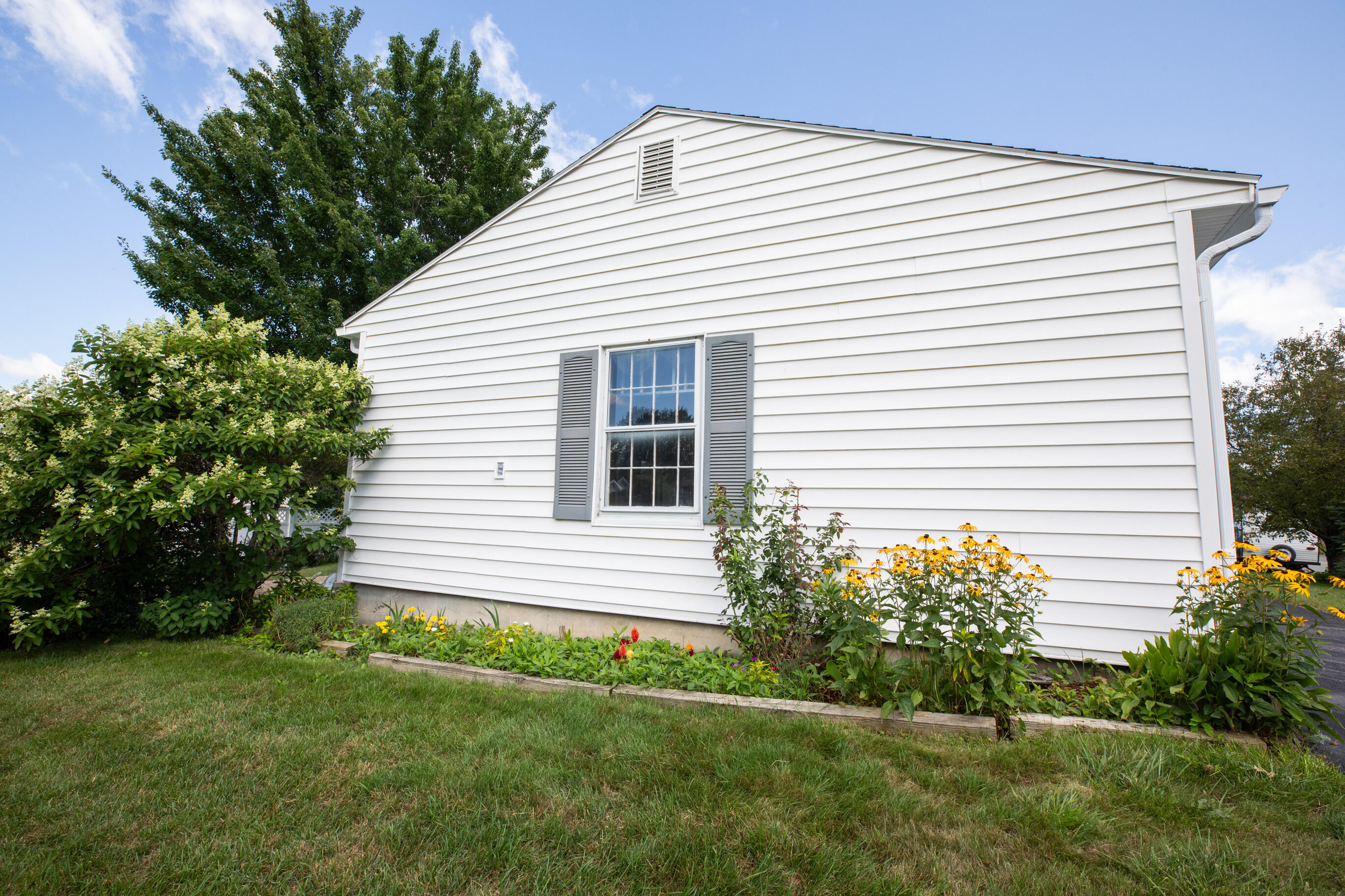 83 Hillcrest Drive
