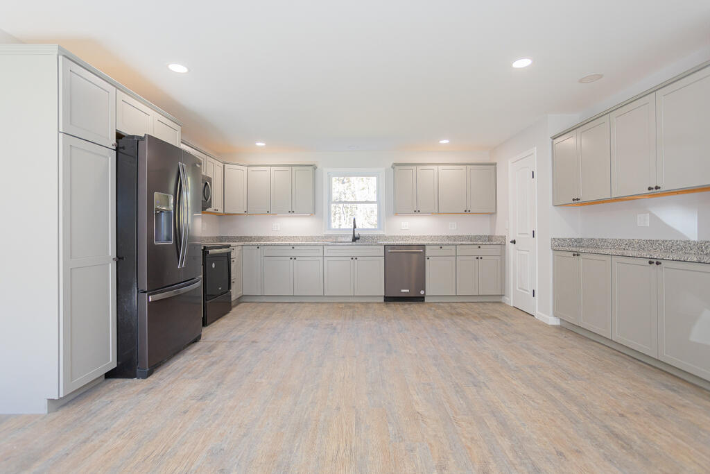 154 Granite Heights