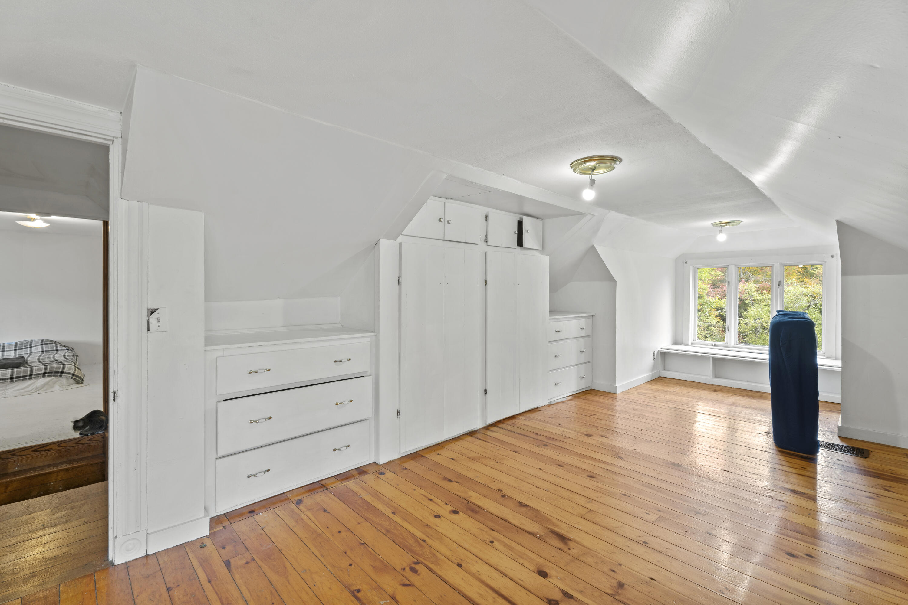 21 Maple Street