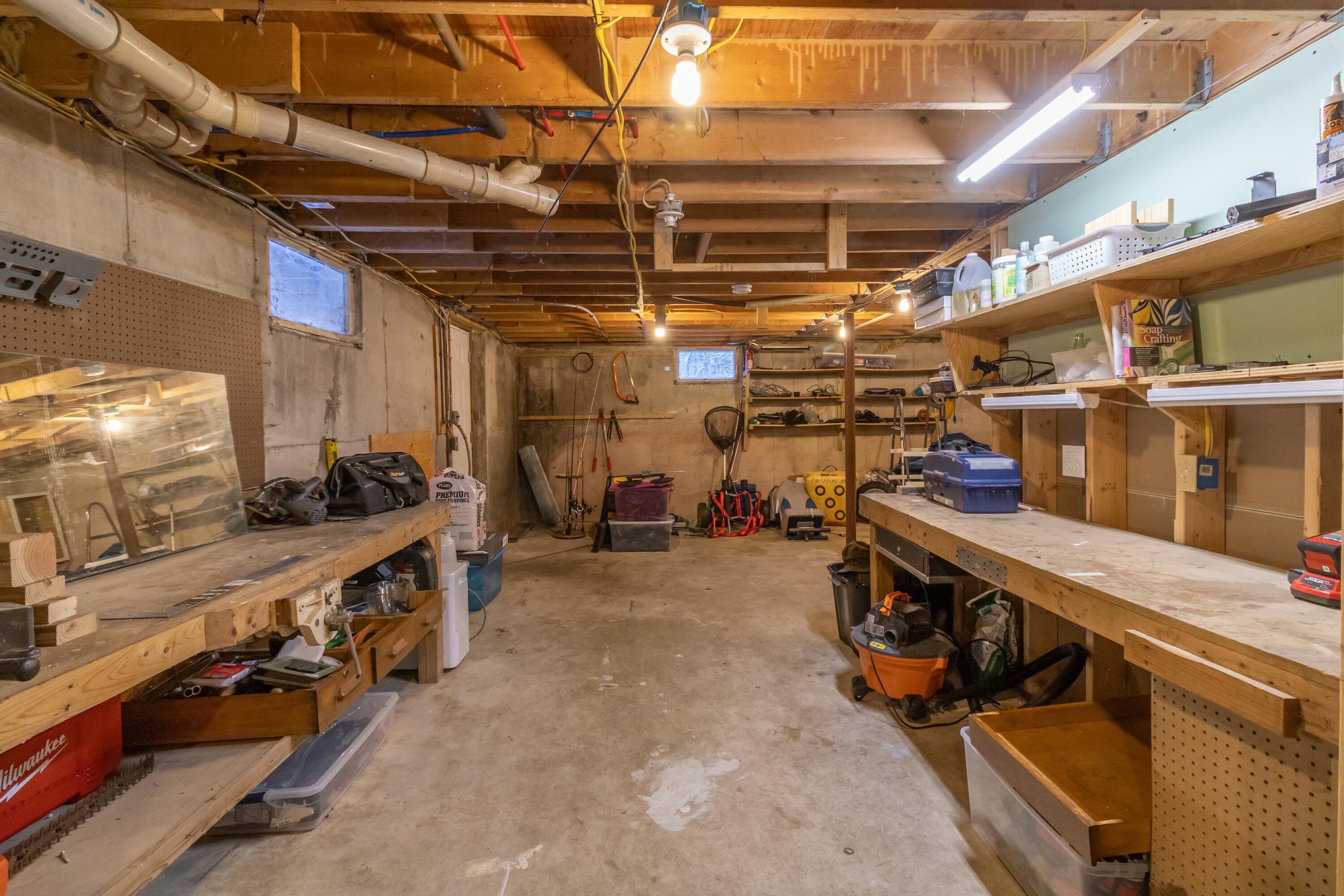 2076 Mann Hill Road