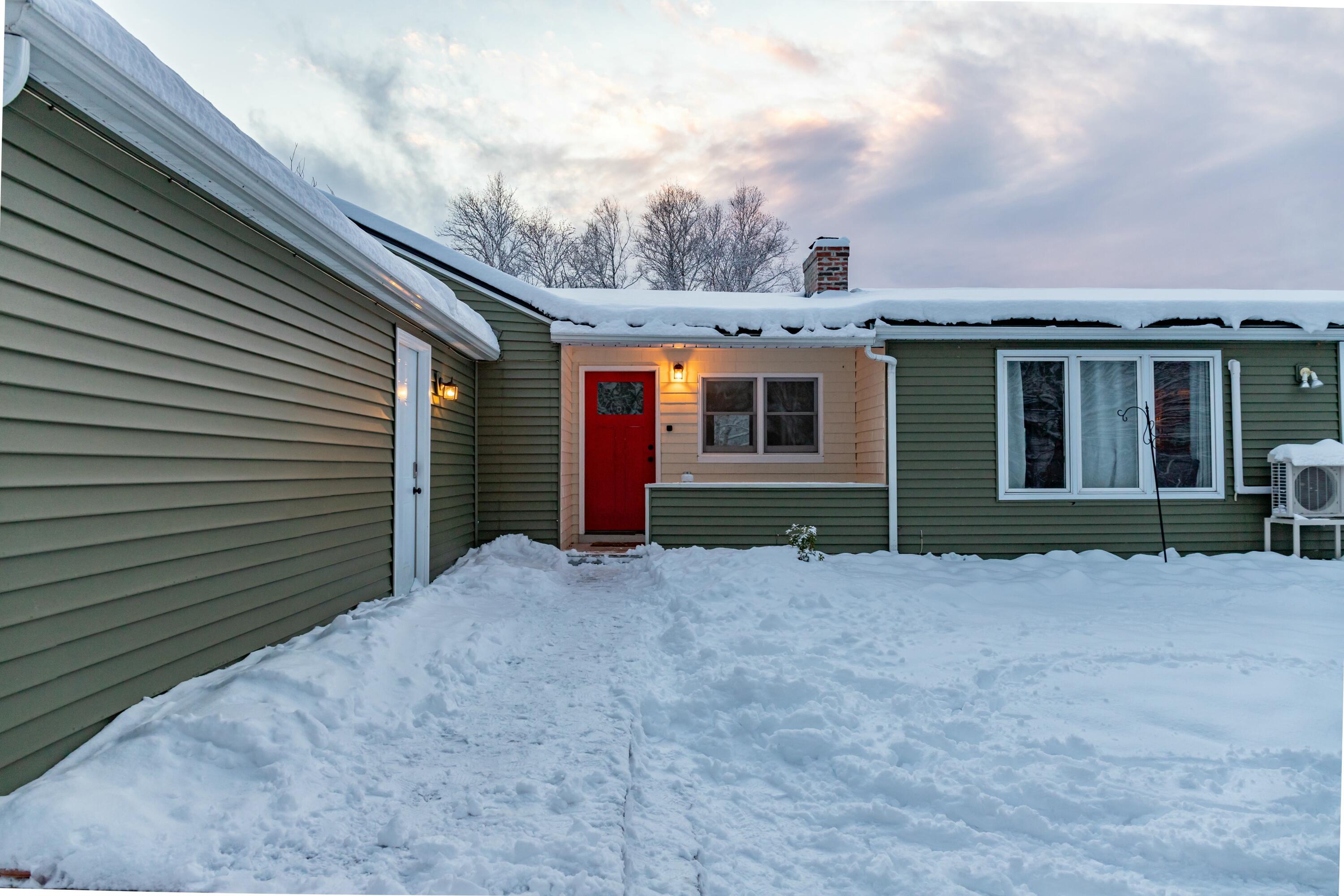 2076 Mann Hill Road