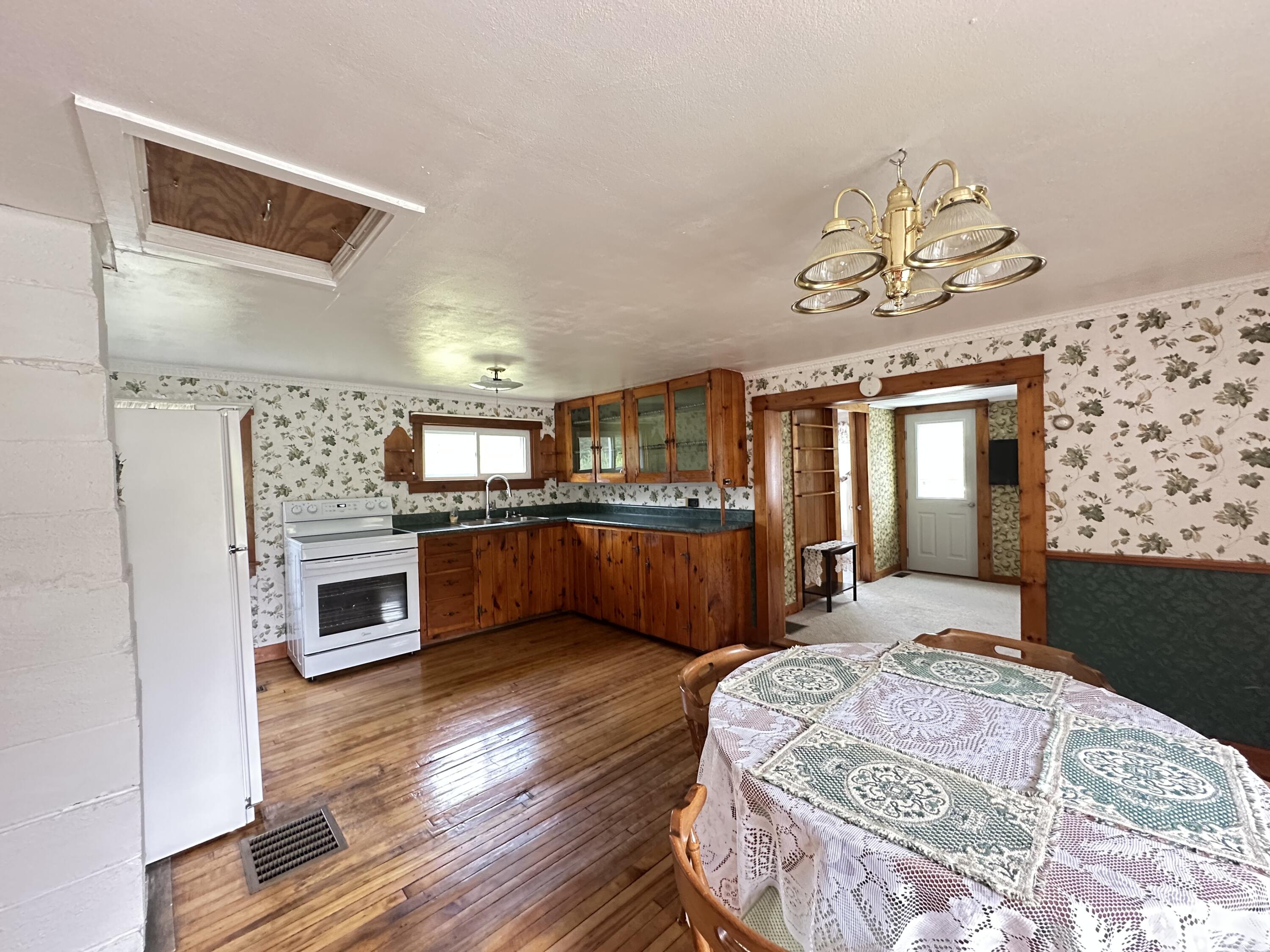 54 Chesterville Hill Road