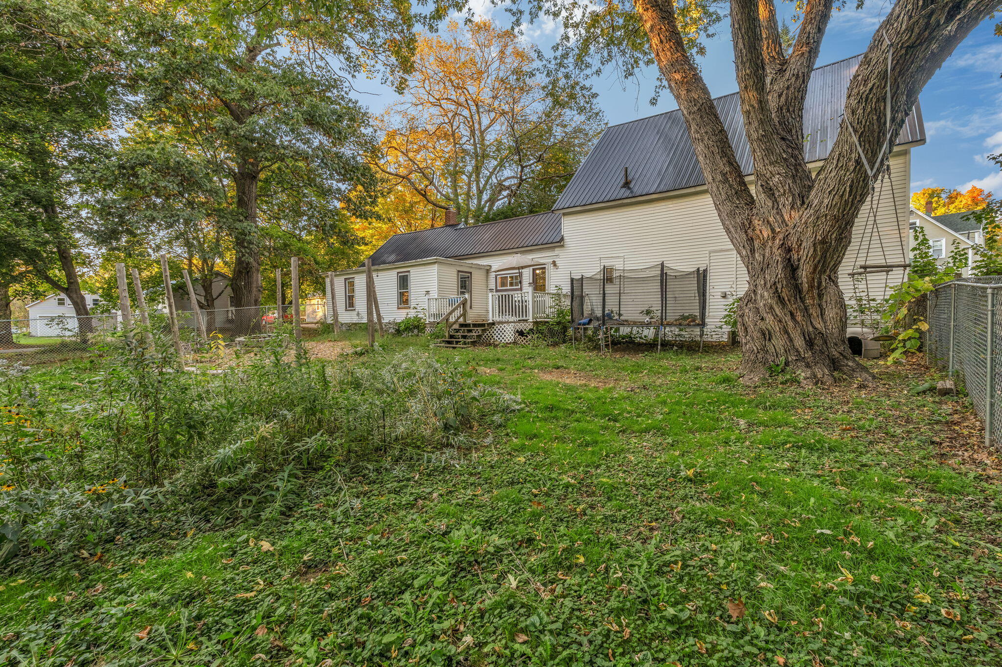 8 Carter Avenue