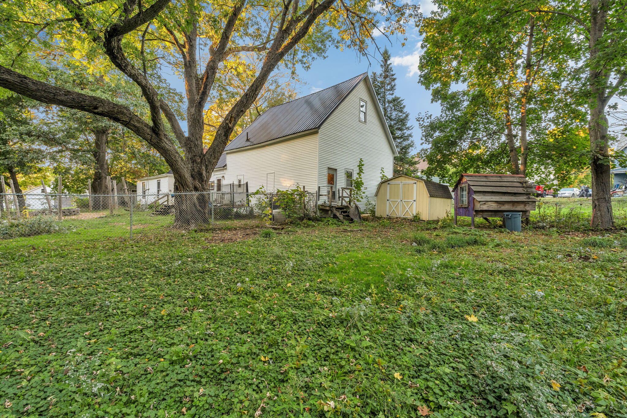 8 Carter Avenue