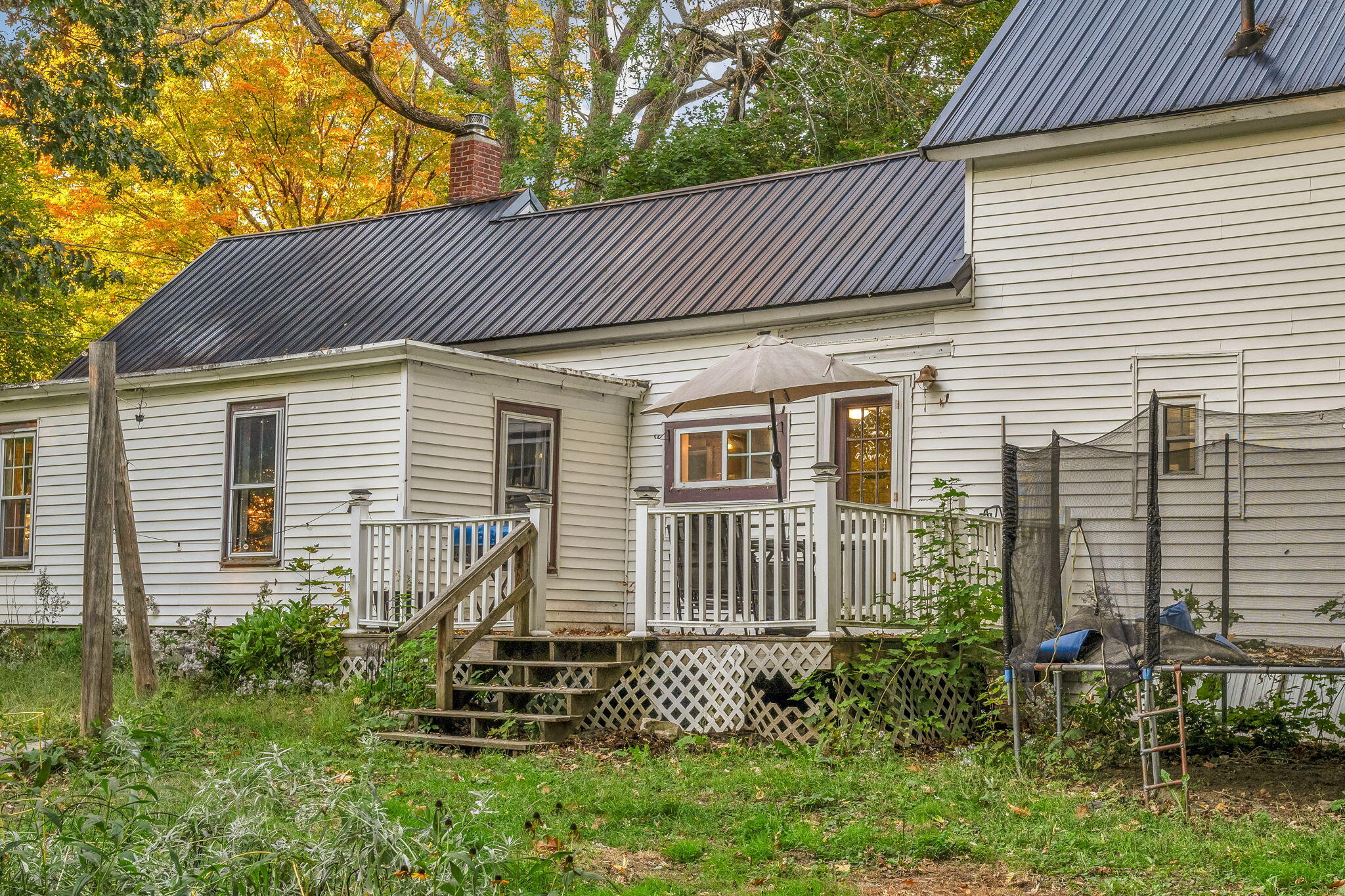 8 Carter Avenue