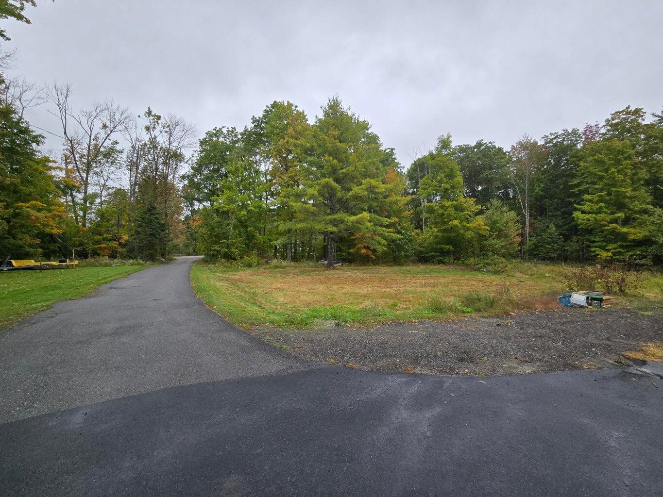 1083 North Road