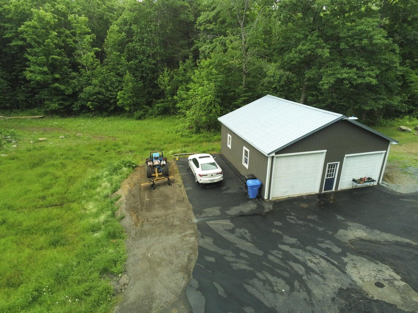 1083 North Road