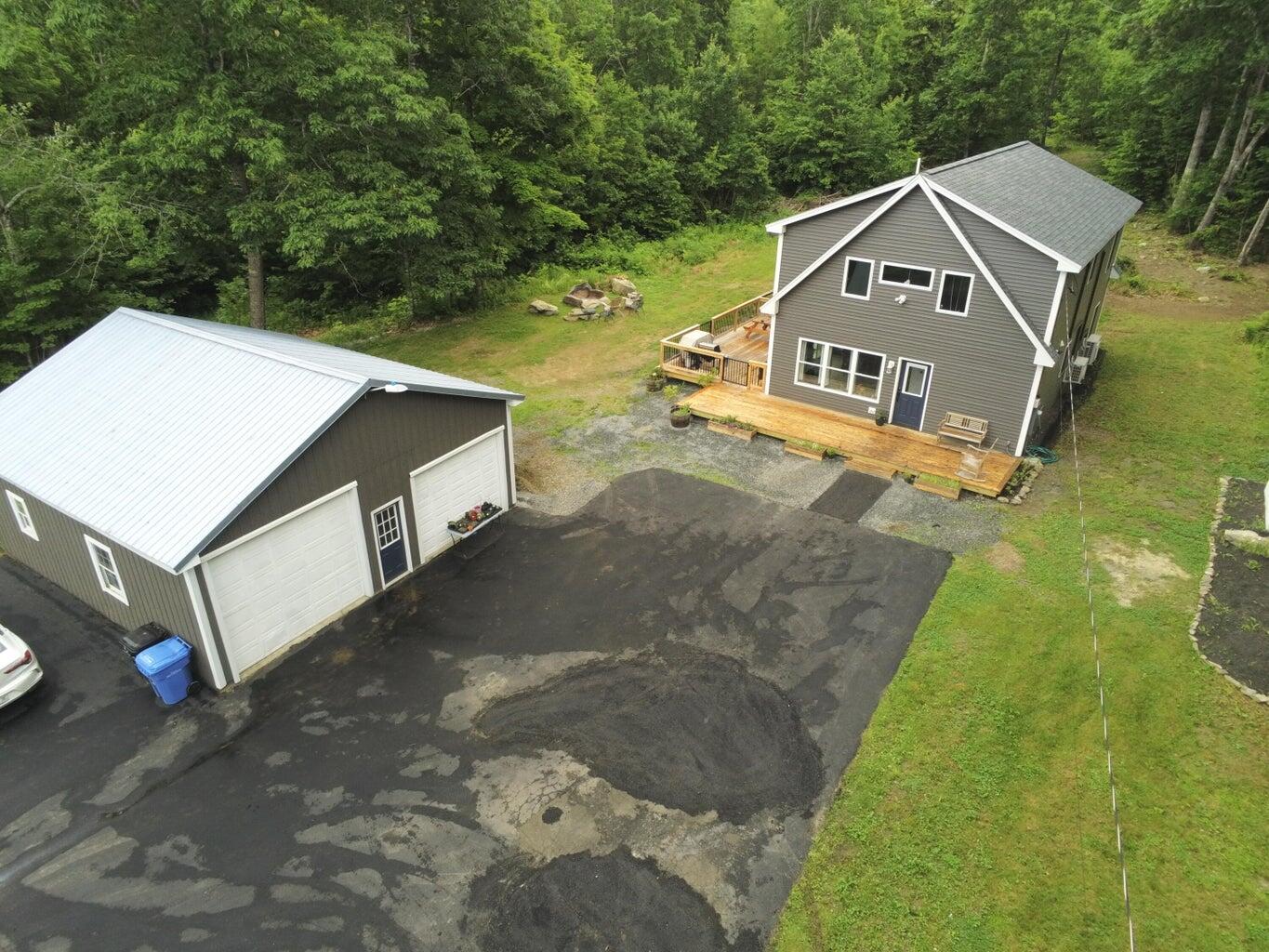 1083 North Road