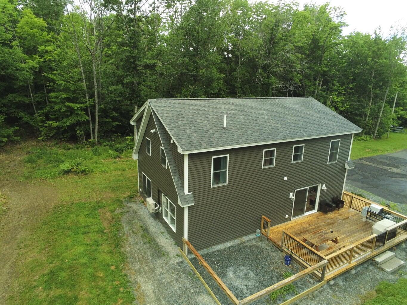 1083 North Road