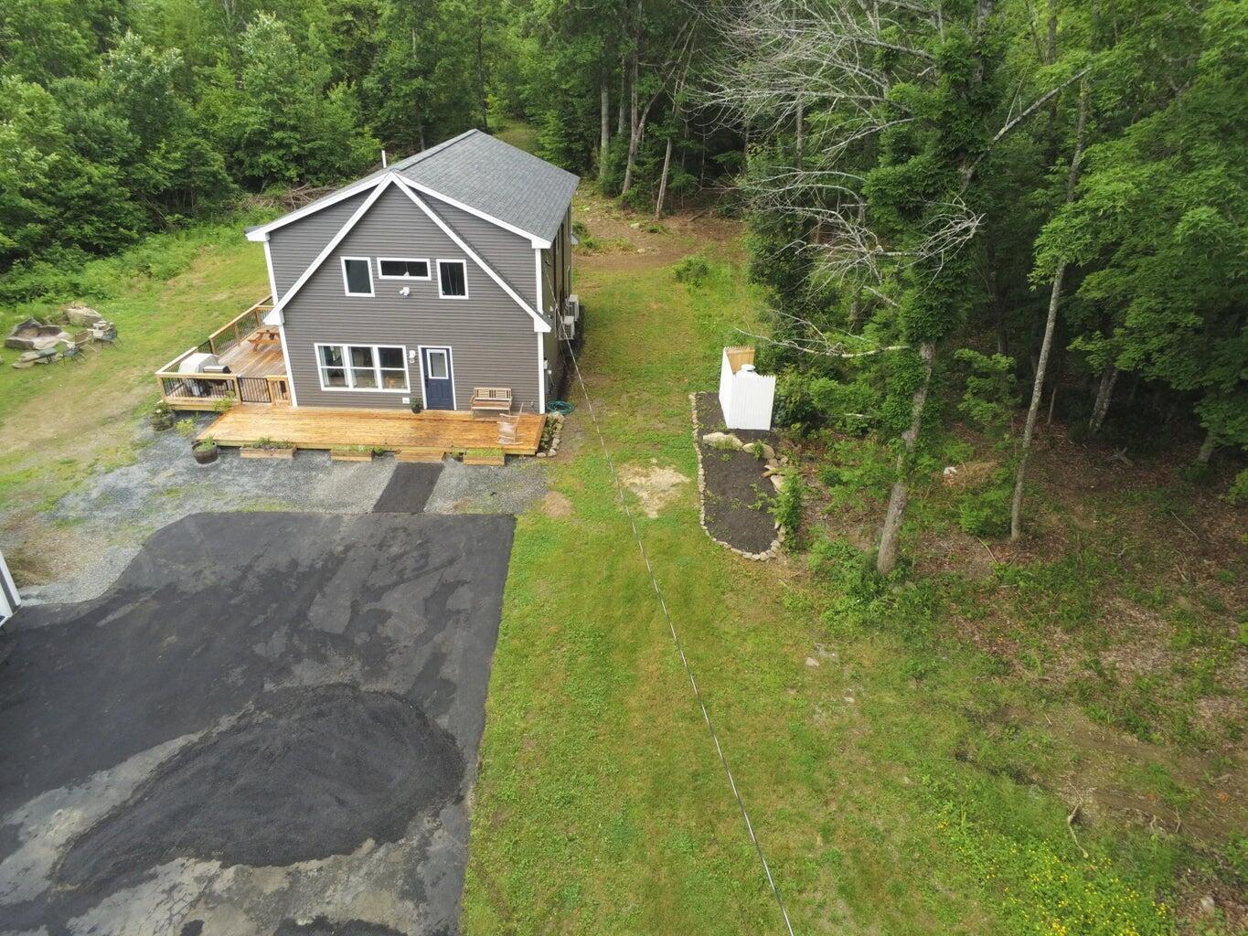 1083 North Road