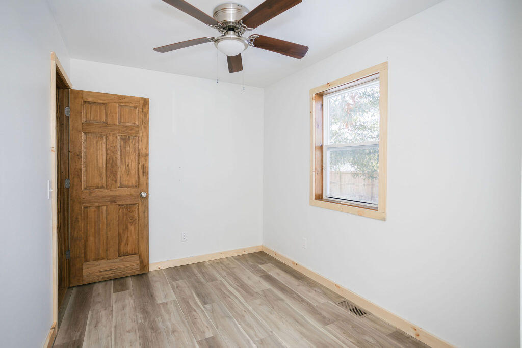 127 Meadow Lane