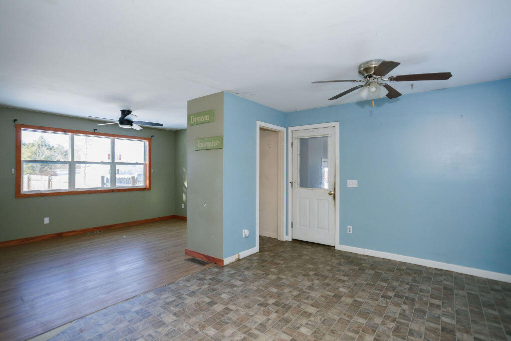 127 Meadow Lane