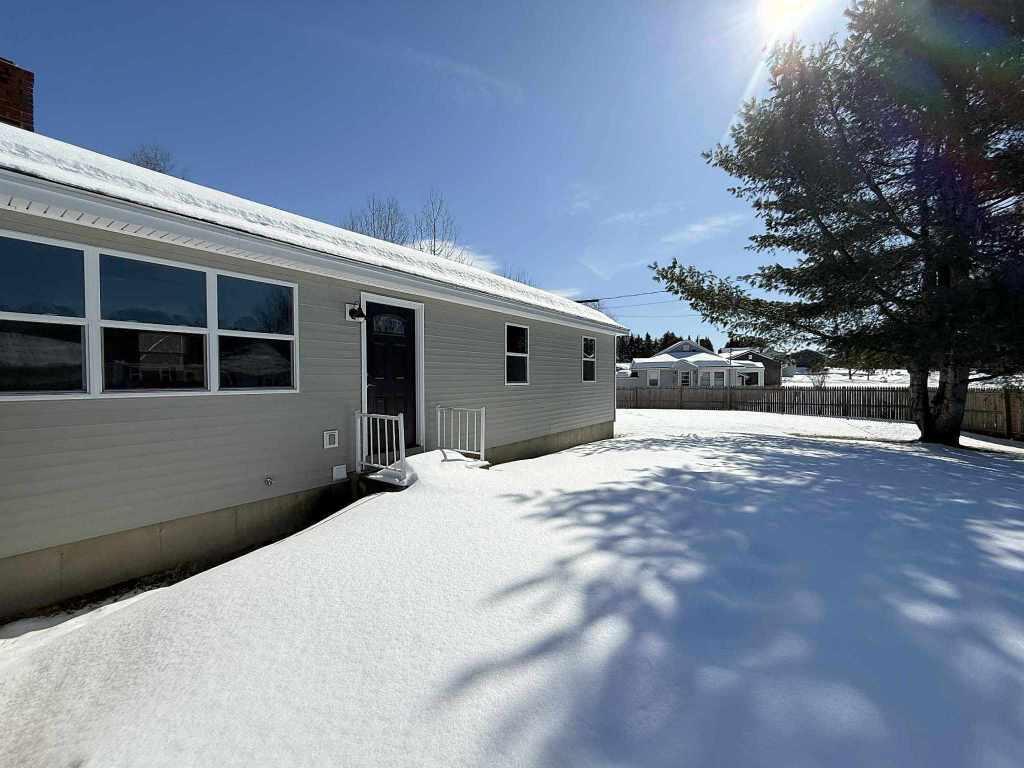 127 Meadow Lane
