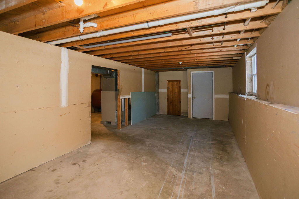 127 Meadow Lane